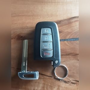 NEW KIA 2011-12 SORRENTO KEY FOB